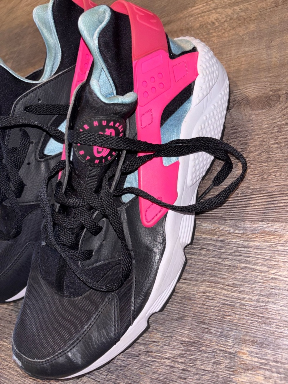 Nike Huarache men's Black and Hot Pink Athletic Sneakers with White Sole